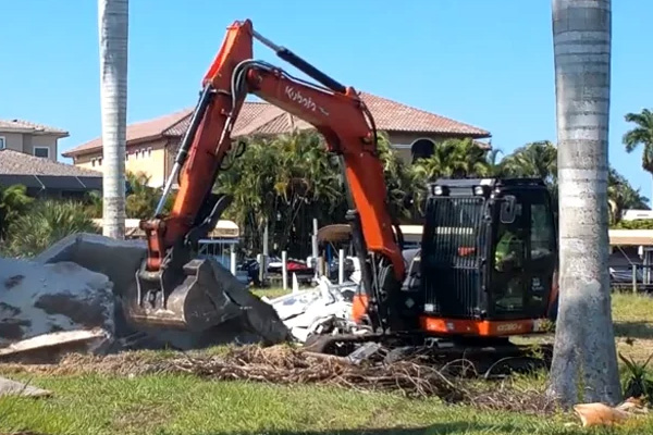 The benefits of SW Florida demolition services